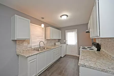8524 Sunlight Dr, Cincinnati, OH 45231 photo 14