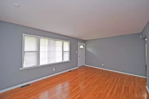 8524 Sunlight Dr, Cincinnati, OH 45231 photo 9