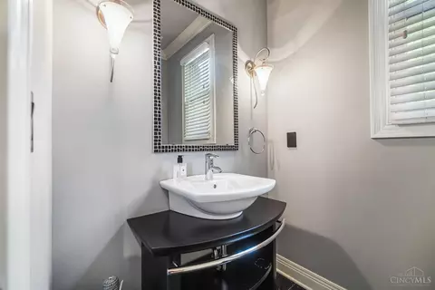 3443 Cooper Rd, Blue Ash, OH 45241 photo 22