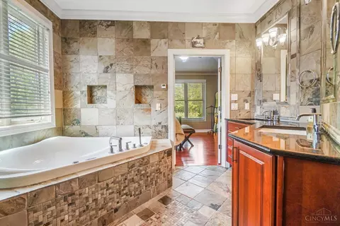 3443 Cooper Rd, Blue Ash, OH 45241 photo 25