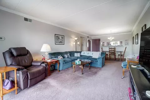 Living - 2680 Lehman Rd #C103, Cincinnati, OH 45204 photo 3 of 3