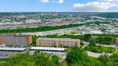 View/Area - 2680 Lehman Rd #C103, Cincinnati, OH 45204 photo 2 of 4