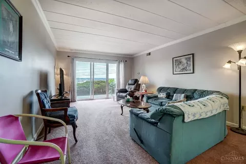 Living - 2680 Lehman Rd #C103, Cincinnati, OH 45204 photo 1 of 3