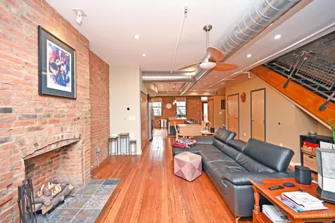 Living - 1306 Main St #3, Cincinnati, OH 45202 photo 7 of 8