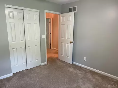Bedroom - 4147 James Dr, Cincinnati, OH 45245 photo 4 of 8