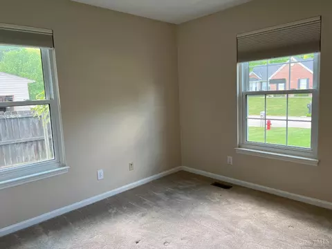 Bedroom - 4147 James Dr, Cincinnati, OH 45245 photo 6 of 8