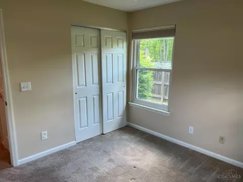 Bedroom - 4147 James Dr, Cincinnati, OH 45245 photo 5 of 8