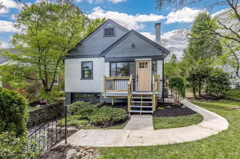 7007 Summit Ave, Madeira, OH 45243