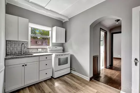 2251 Harrison, Cincinnati, OH 45211 photo 12
