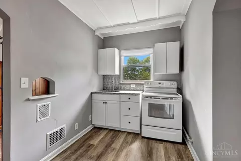 2251 Harrison, Cincinnati, OH 45211 photo 13