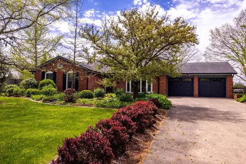 6 Mckee Ave, Oxford, OH 45056