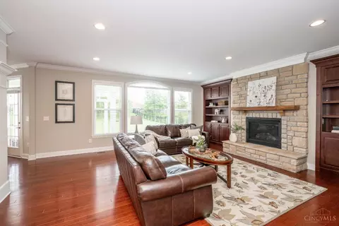Living - 4638 Braid Ln, Mason, OH 45040 photo 4 of 9