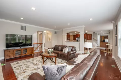Living - 4638 Braid Ln, Mason, OH 45040 photo 7 of 9