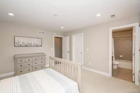 Bedroom - 4638 Braid Ln, Mason, OH 45040 photo 8 of 11