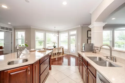 Kitchen - 4638 Braid Ln, Mason, OH 45040 photo 6 of 11