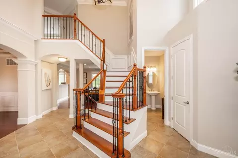 Entry Way - 4638 Braid Ln, Mason, OH 45040 photo 2 of 9