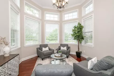 Living - 4638 Braid Ln, Mason, OH 45040 photo 2 of 9