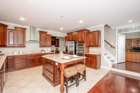 Kitchen - 4638 Braid Ln, Mason, OH 45040 photo 3 of 11