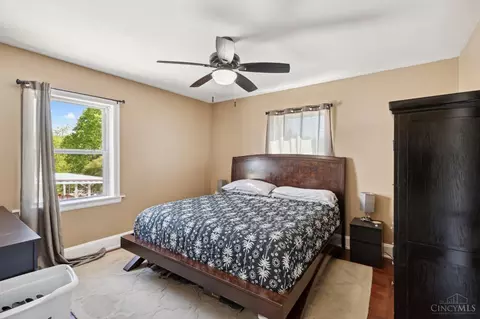 Bedroom - 3340 Meyer Pl, Cincinnati, OH 45211 photo 1 of 5