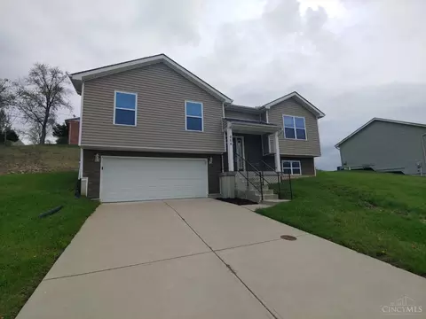 Exterior - 964 Golfview Dr, Hamilton, OH 45013 photo 6 of 6