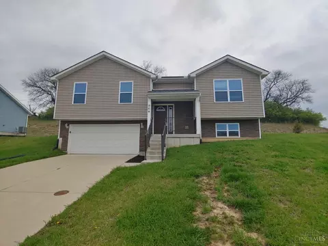964 Golfview Dr, Hamilton, OH 45013