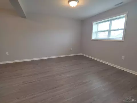 Other - 964 Golfview Dr, Hamilton, OH 45013 photo 1 of 2