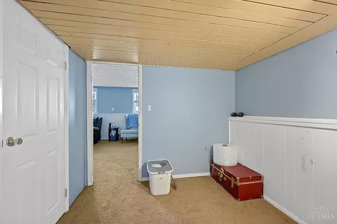 Entry Way - 4592 Brookview Dr, Batavia, OH 45103 photo 2 of 2
