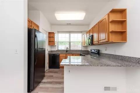 6557 Silverfox Dr, Cincinnati, OH 45230 photo 5