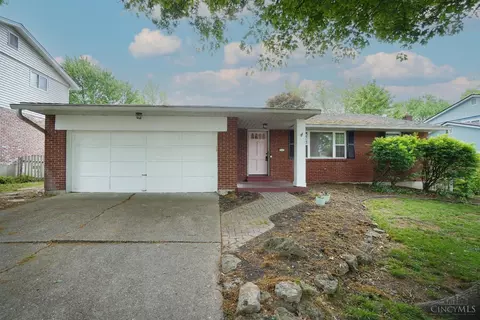 1576 Summithills Dr, Cincinnati, OH 45255