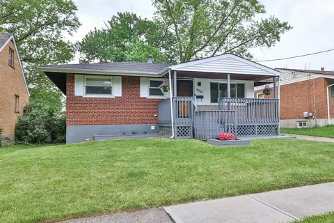 9256 Neil Dr, Cincinnati, OH 45231 photo 2