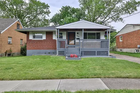 9256 Neil Dr, Cincinnati, OH 45231