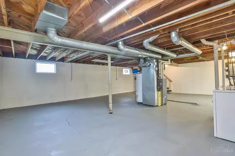 9256 Neil Dr, Cincinnati, OH 45231 photo 23