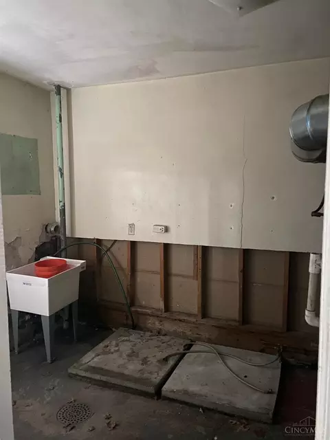 9470 Conklin Ave, Blue Ash, OH 45242 photo 14