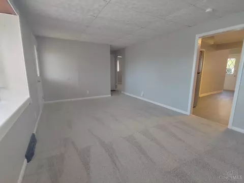 Living - 2138 N Bend Rd, Cincinnati, OH 45224 photo 3 of 3