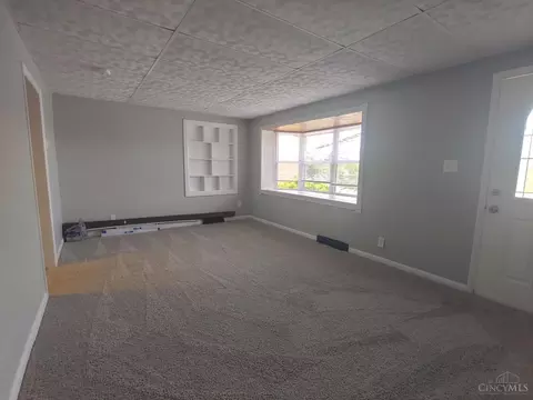 Living - 2138 N Bend Rd, Cincinnati, OH 45224 photo 1 of 3