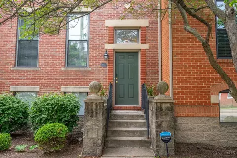 Exterior - 1009 John St, Cincinnati, OH 45203 photo 6 of 8