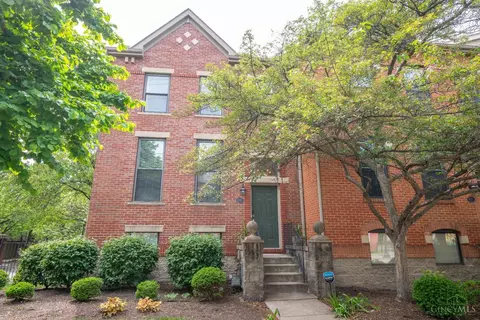 1009 John St, Cincinnati, OH 45203