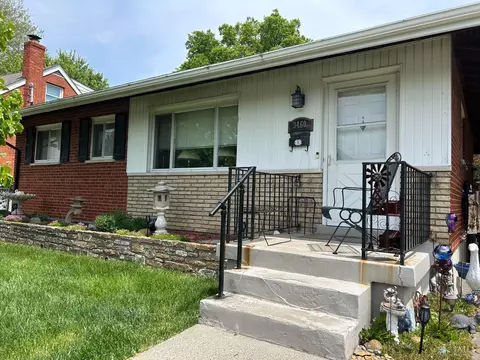 3460 Tangent Dr, Cheviot, OH 45211