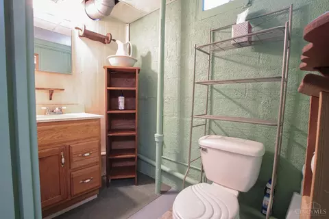 Bath - 408 Jefferson Ave, Reading, OH 45215 photo 3 of 3