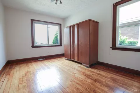 Bedroom - 408 Jefferson Ave, Reading, OH 45215 photo 5 of 6