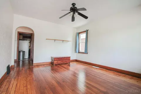 Living - 408 Jefferson Ave, Reading, OH 45215 photo 1 of 3