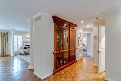 3498 Forestoak Ct, Cincinnati, OH 45208 photo 13