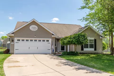 435 Pewter Hill Ct, Lebanon, OH 45036