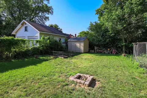Exterior - 6815 Roe St, Cincinnati, OH 45227 photo 3 of 5