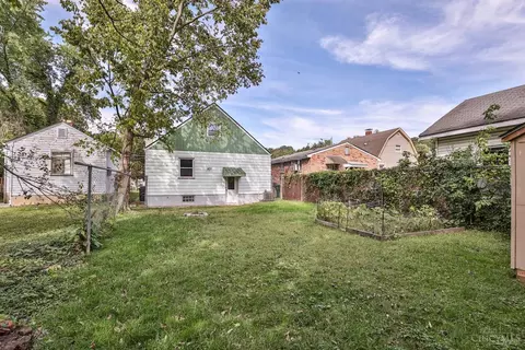 Exterior - 6815 Roe St, Cincinnati, OH 45227 photo 5 of 5
