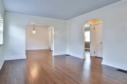 Living - 6815 Roe St, Cincinnati, OH 45227 photo 3 of 3