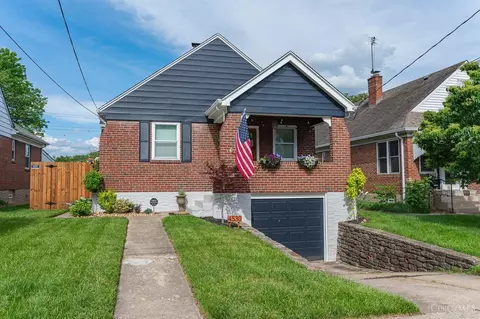 4530 Camberwell Rd, Cincinnati, OH 45209