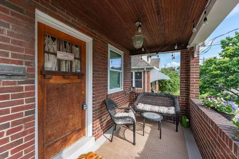 Exterior - 4530 Camberwell Rd, Cincinnati, OH 45209 photo 5 of 15