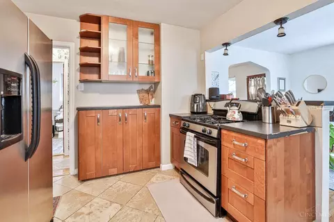 Kitchen - 4530 Camberwell Rd, Cincinnati, OH 45209 photo 1 of 2