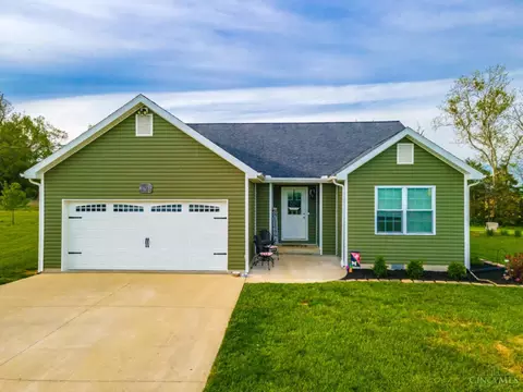 180 Pioneer Dr, Peebles, OH 45660